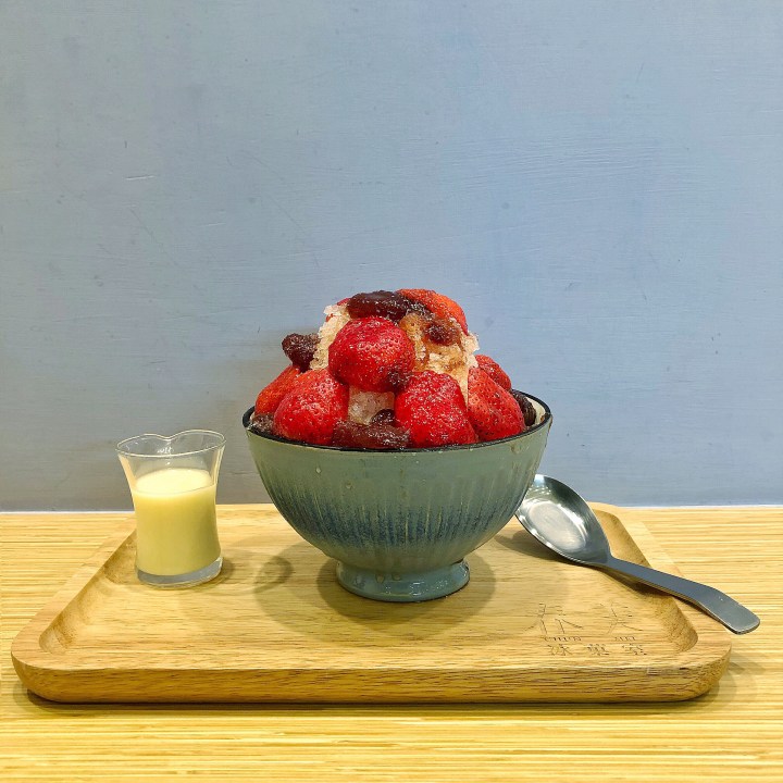 春美冰果室 草莓牛奶冰