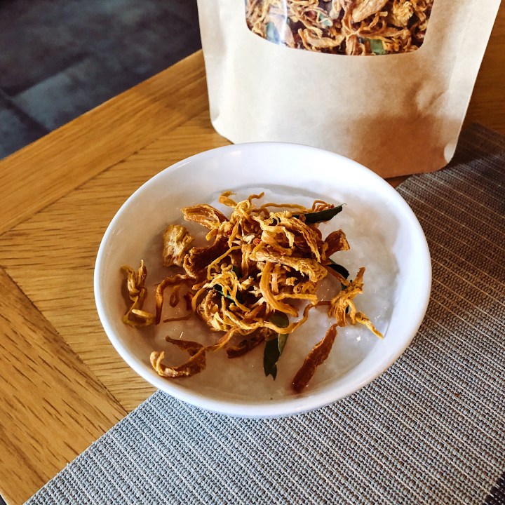 Nấp Saigon Khô Gà Xé Cay